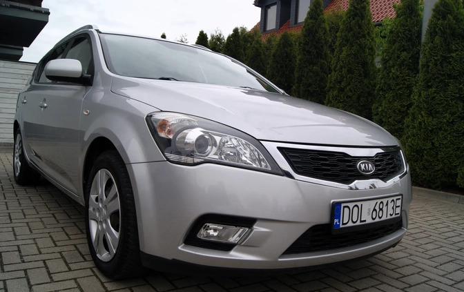 Kia Ceed cena 18600 przebieg: 215000, rok produkcji 2010 z Syców małe 352